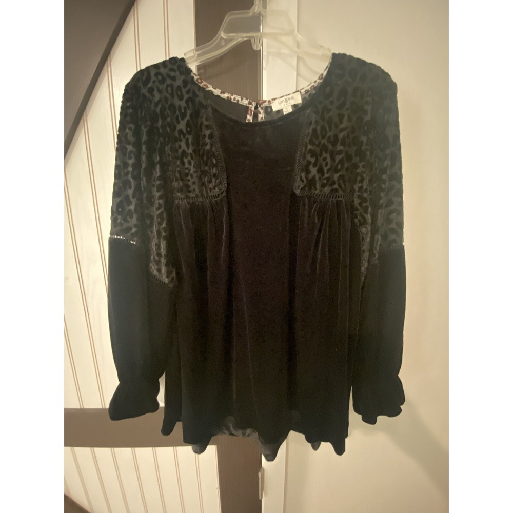 Umgee Black Velvet Burnout Leopard Animal Print Ladder Trim Top Large